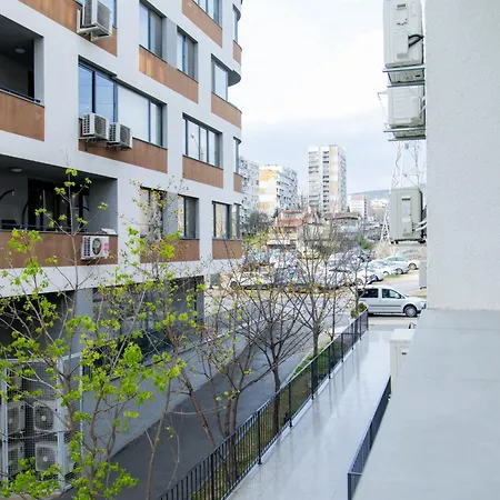 1bd Retreat With Balcony In Vibrant District By Flat Mаnager Apartmán Varna