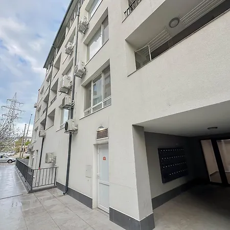 Apartmán 1bd Retreat With Balcony In Vibrant District By Flat Mаnager