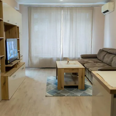 1bd Retreat With Balcony In Vibrant District By Flat Mаnager * Варна