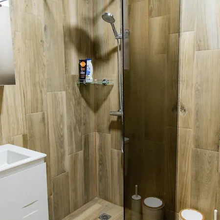 1bd Retreat With Balcony In Vibrant District By Flat Mаnager Apartment *