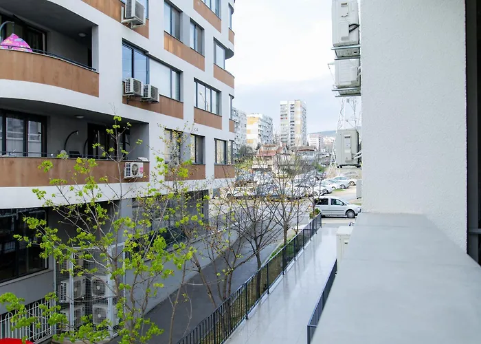 1bd Retreat With Balcony In Vibrant District By Flat Mаnager Lejlighed Varna